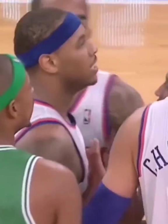 社會(huì)瓜！當(dāng)年安東尼與加內(nèi)特發(fā)生沖突，賽后瓜哥帶人堵綠軍大巴